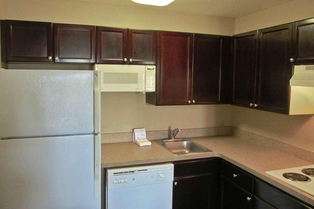 Extended Stay America Suites - Dallas - Las Colinas - Green Park Dr Irving Oda fotoğraf